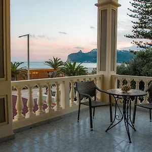 La Del Mare 3*, Cagliari Italy